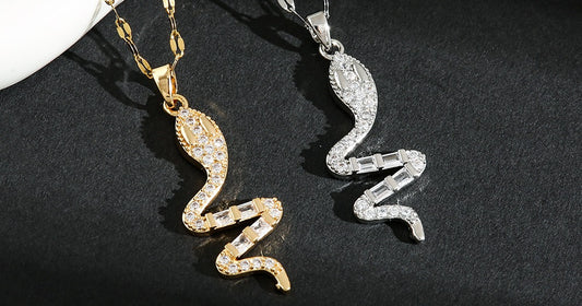 Trends Transcend 1-Elegant Snake Pendants-YongxiJewelry Blog