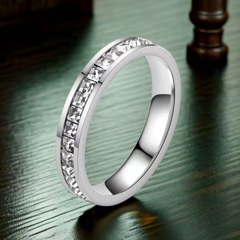 Titanium Steel Ring With Diamond And Gold Plated YongxiJewelry Silver Single Circle