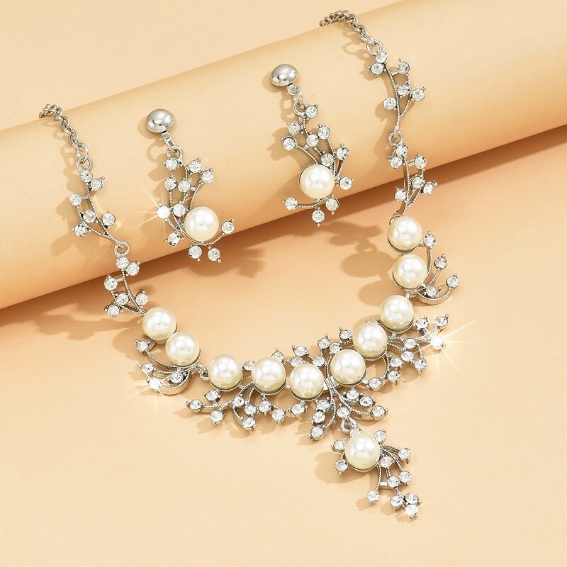 Charming Pearl & Rhinestones Jewelry Set YongxiJewelry 4