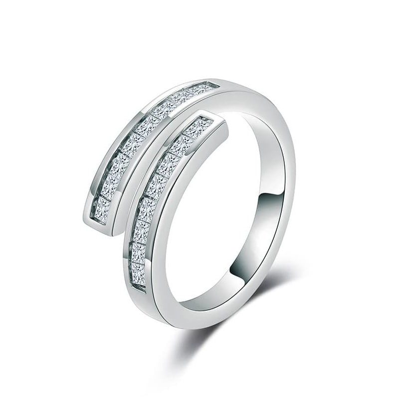 Elegant Band Ring with Sparkling Accents YongxiJewelry  silver