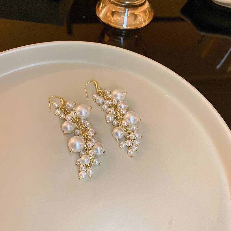 Elegant Cluster Pearl Earrings YongxiJewelry 2