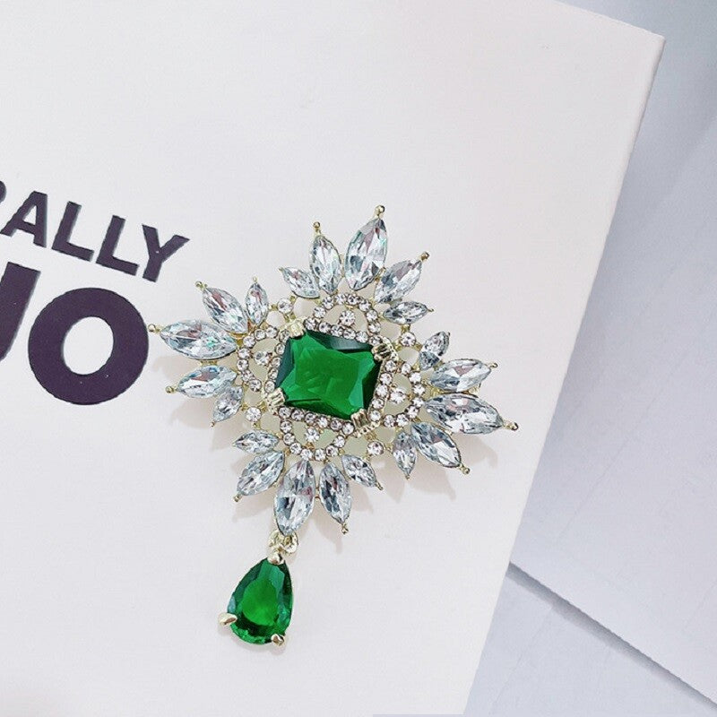 Green Zircon Crystal Gold-Toned Brooch YongxiJewelry 3