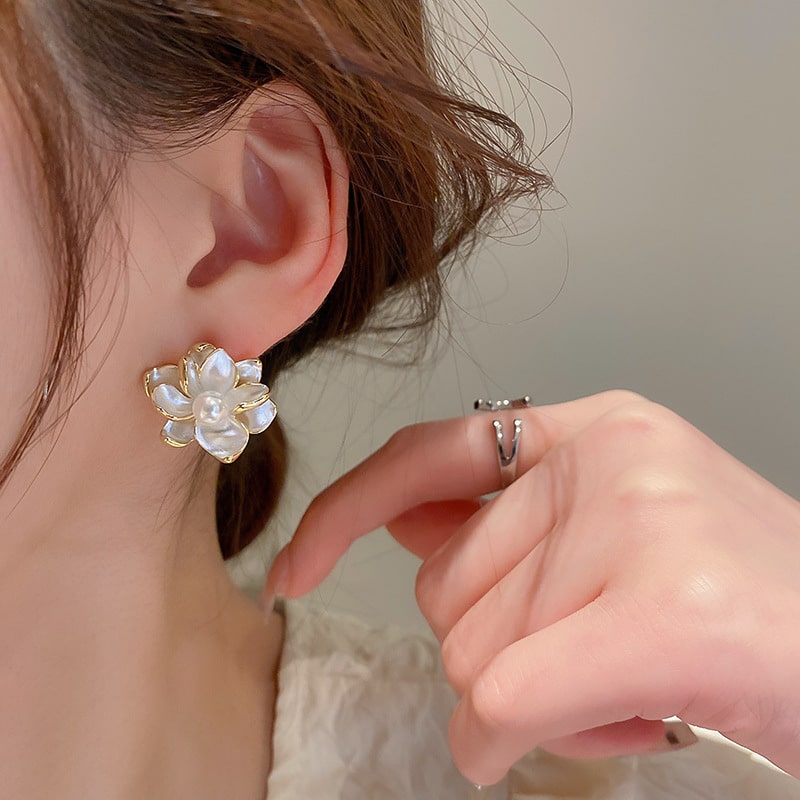 Pearlescent Petal Bloom Earrings YongxiJewelry  2