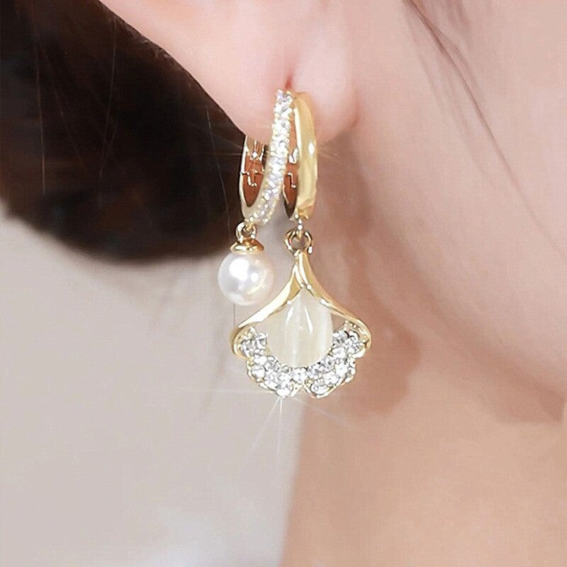 Sparkle Rhinestones And Pearl Drop Earrings YongxiJewelry 1