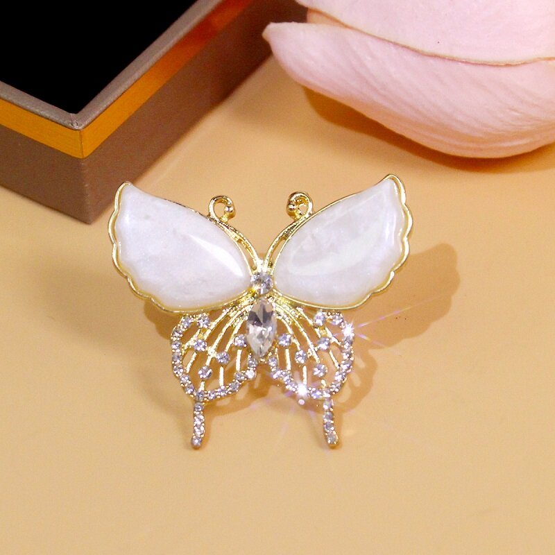 Stylish Golden Butterfly Brooch YongxiJewelry 5