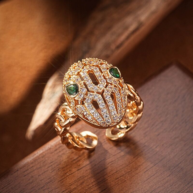 Stylish Green Zircon and Rhinestone Encrusted Gold Ring YongxiJewelry 2