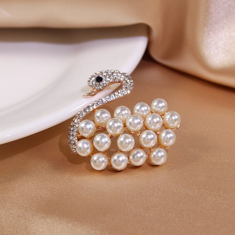 Swan Rhinestone Pearl Brooch YongxiJewelry 3